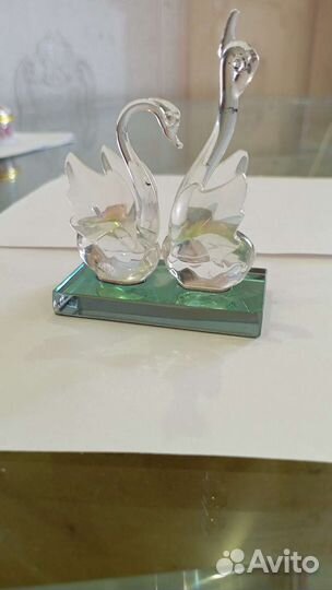 Статуэтка лебеди