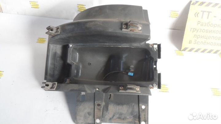 Крепеж фары scania 116098