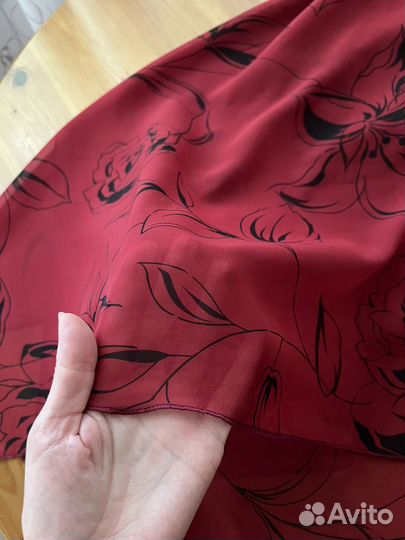 Большой платок 105* 145 см с цветами бордовый