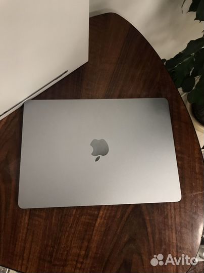 Macbook Air 13 m2 2022 8gb 512gb
