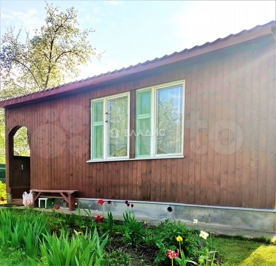 Дом 31,5 м² на участке 4,7 сот.