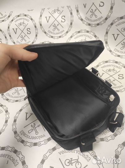 Сумка для аккумулятора в раму велосипеда