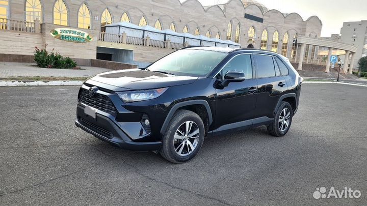 Toyota RAV4 2.5 AT, 2019, 57 000 км