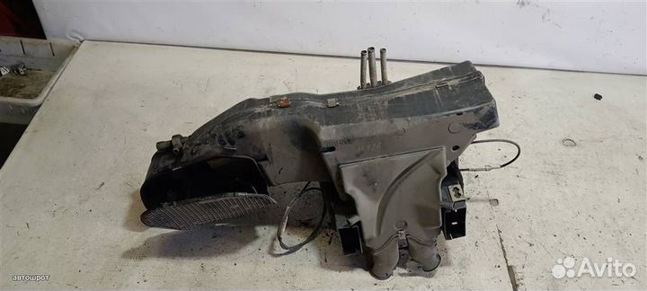 Корпус печки mersedesbenz W126 S 79-91г