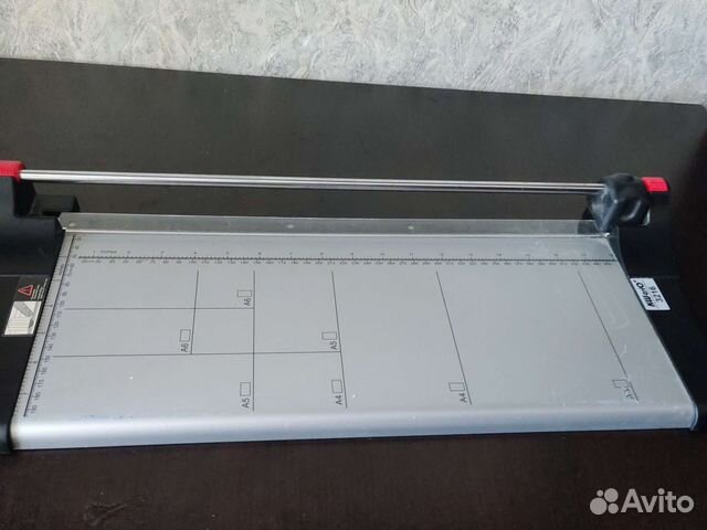 Резак для бумаги роликовый 3216