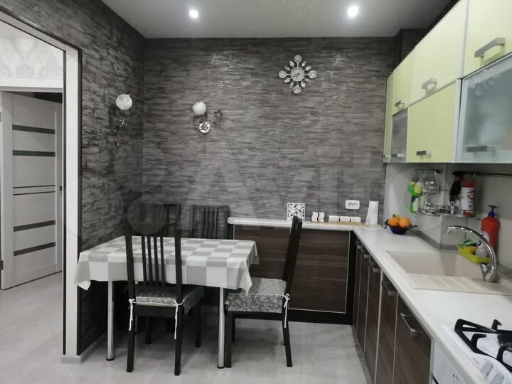 3-к. квартира, 60 м², 5/5 эт.