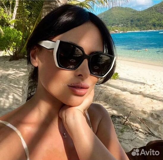 Prada очки солнцезащитные женские