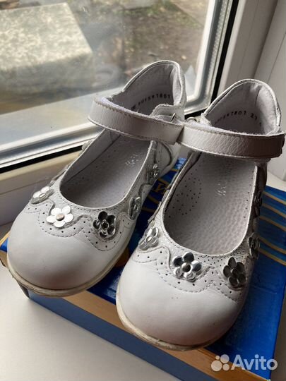 Туфли на девочку 27 размер