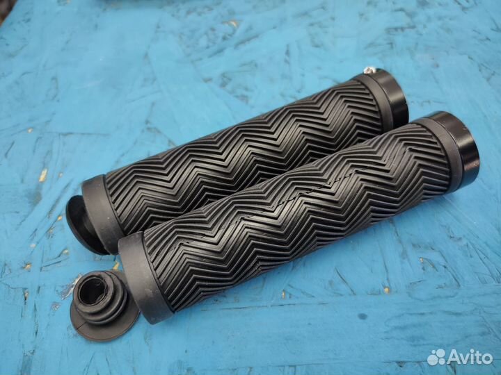 Грипсы на велосипед / ручки руля с хомутом