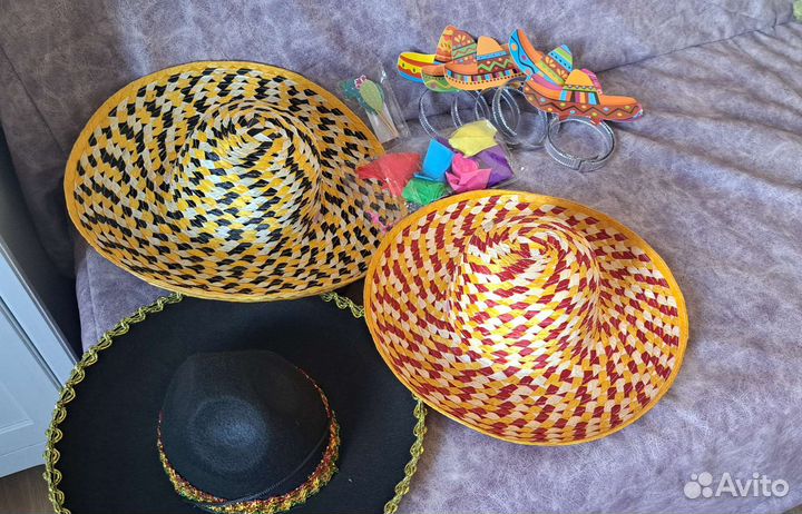 Реквизит для вечеринки(шляпы и прочее)