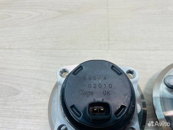 Ступица задняя Toyota Avensis 250