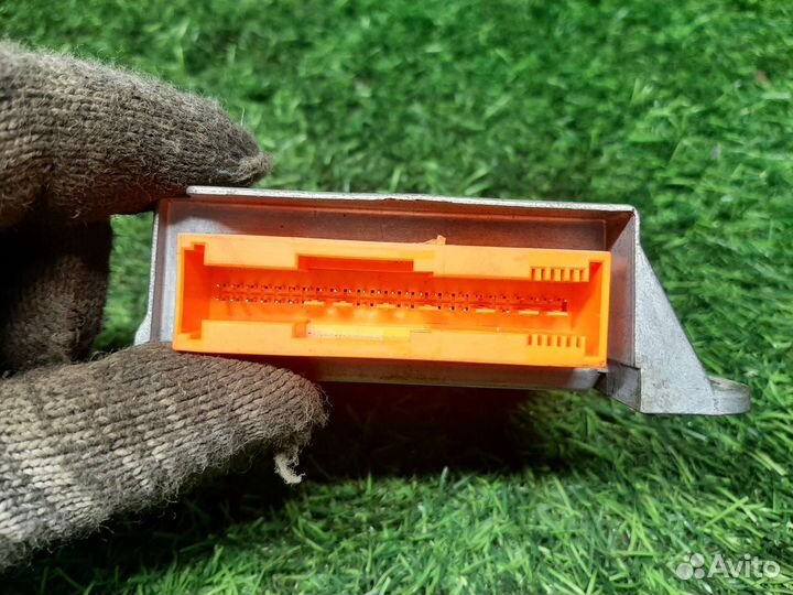 Блок управления airbag на Vortex Estina 1