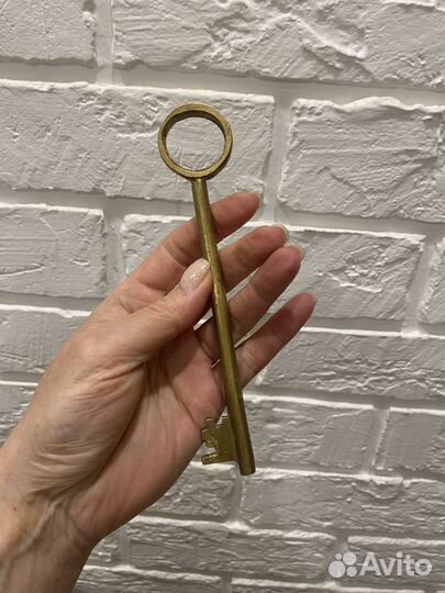 Ключ декоративный большой латунь