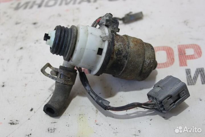 Насос омывателя фар для Mazda 6 2002-2007г