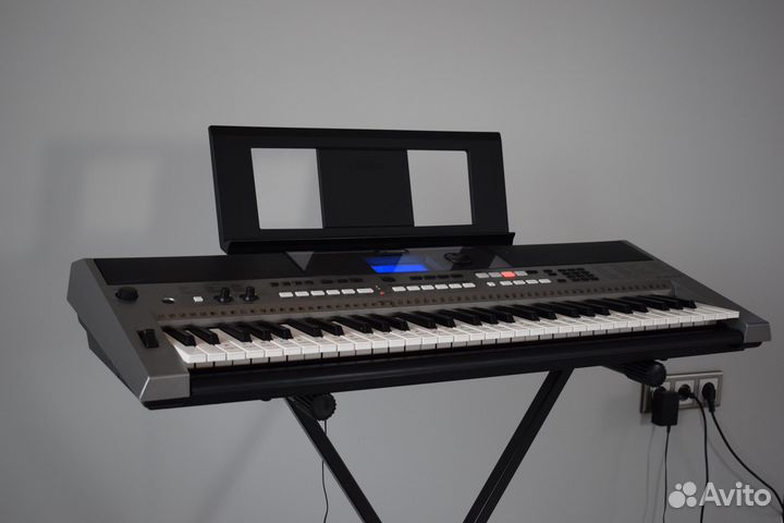 Yamaha PSR E443