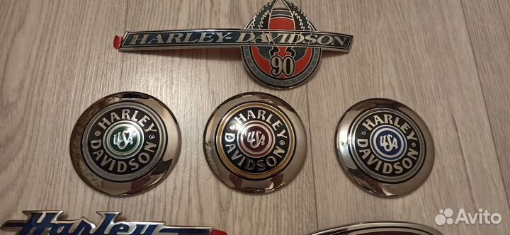 Эмблемы, шильды на бак Harley Davidson