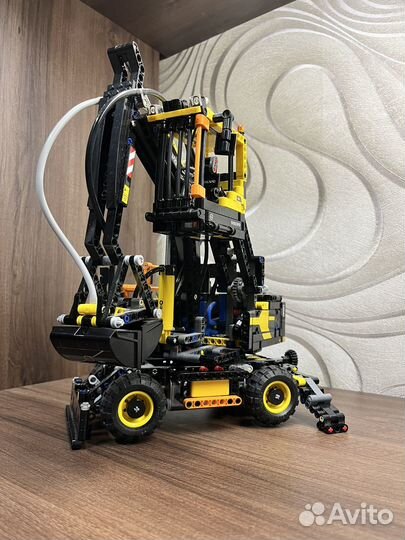 Lego Technic 42053 Volvo