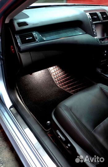 Коврик в багажник для Toyota Crown