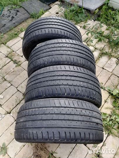 DoubleStar DSU02 245/45 R17 99W