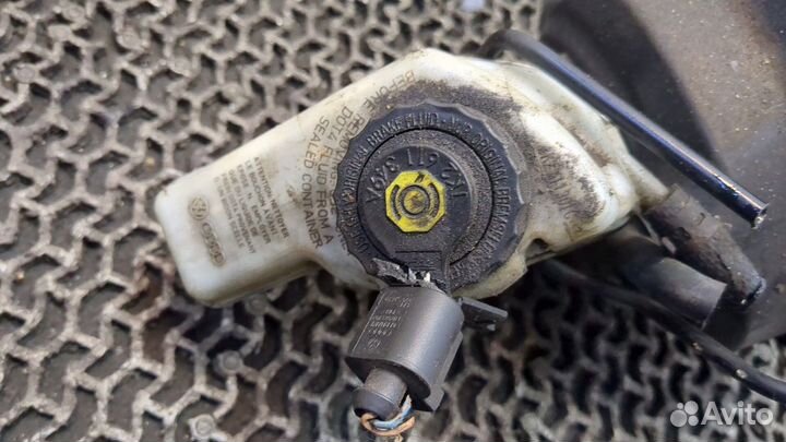 Цилиндр тормозной главный Volkswagen Jetta 5, 2006
