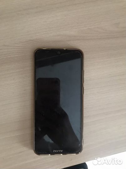 Телефон honor 8a
