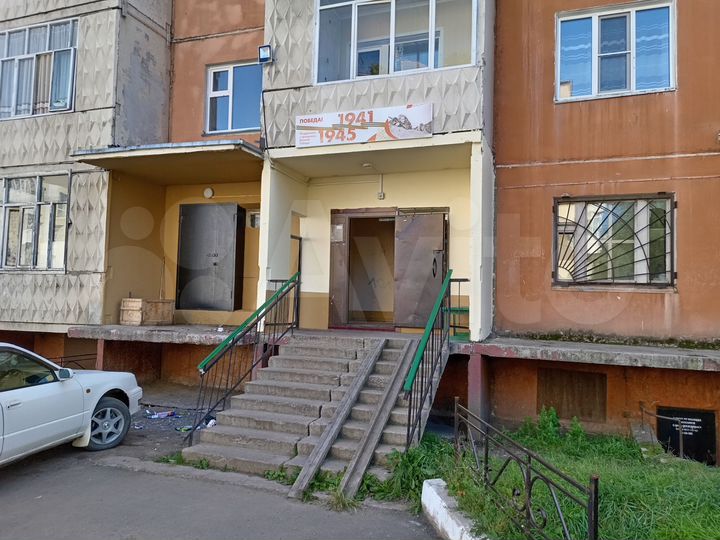 2-к. квартира, 50 м², 1/9 эт.