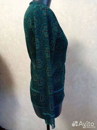 Топ сетка с v-образным декольте 46 размера