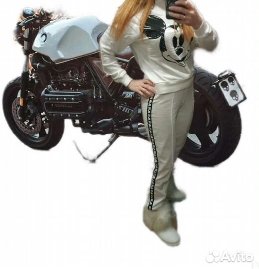 Спортивный костюм женский Микки-Маус 42-44 новый