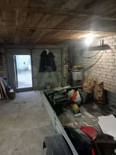 Гараж, > 30 м²