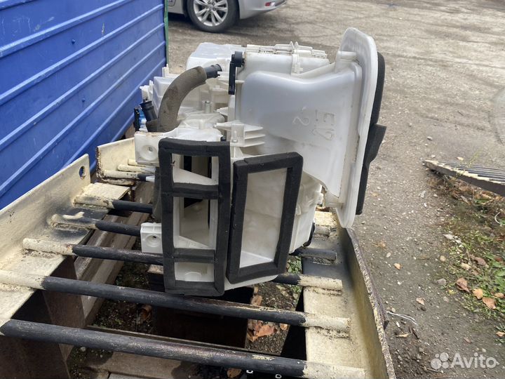 Печка Nissan Note