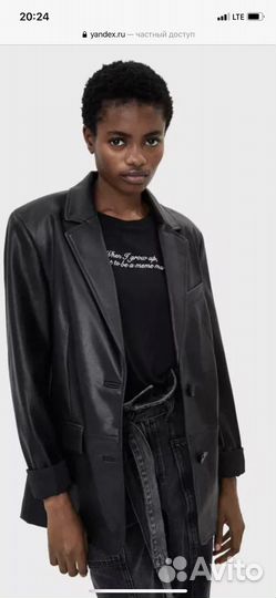 Кожаный пиджак bershka