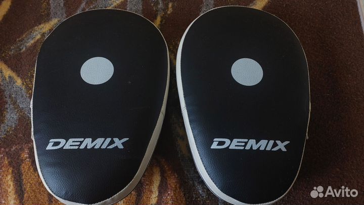 Боксерские лапы demix