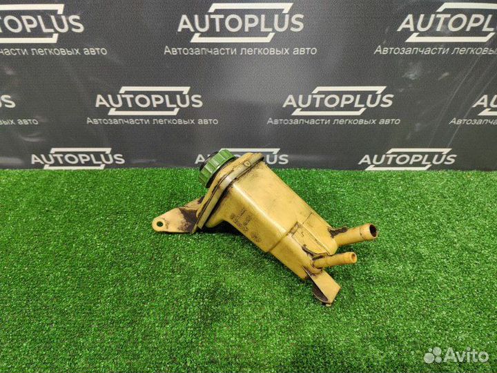 Бачок гур Audi A4 B5 AGA 1998