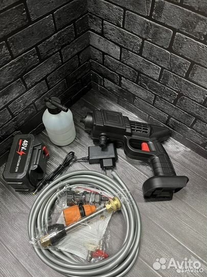 Портативная мойка высокого давления