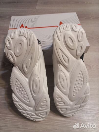 Кроссовки мужские