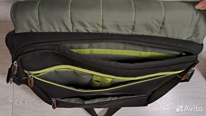 Сумка для ноутбука 17' Case Logic