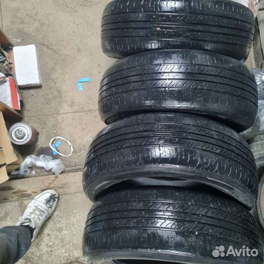 Roadstone Classe Premiere CP672 205/60 R16 92H