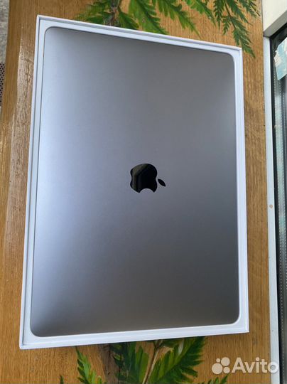 Macbook pro 13 2016 256gb
