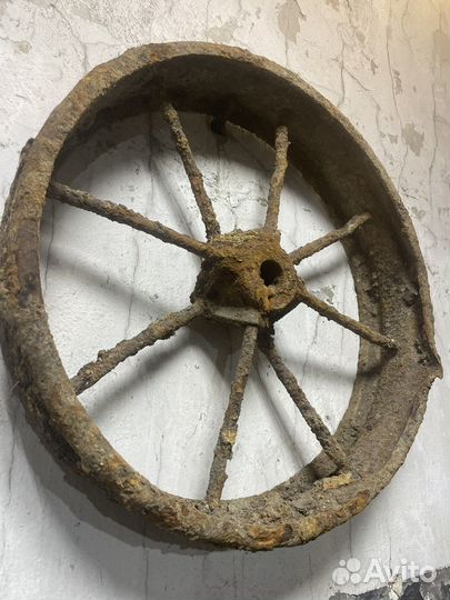 Старинное колесо