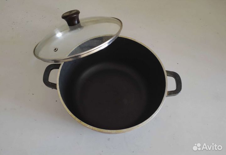 Казан (4,5л. с крышкой)