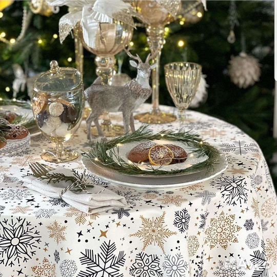 Скатерть новогодняя с водооталкивающей пропиткой