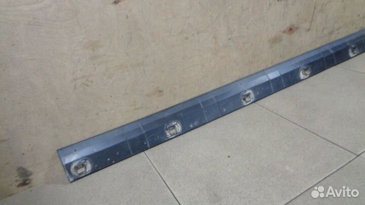 Накладка на порог (наружная) Toyota Hilux 8