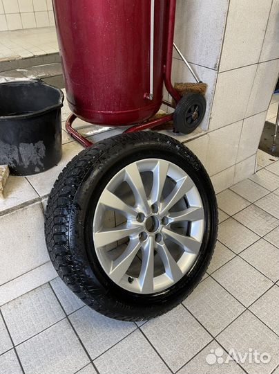 Колеса в сборе r17 зимние шип для Audi