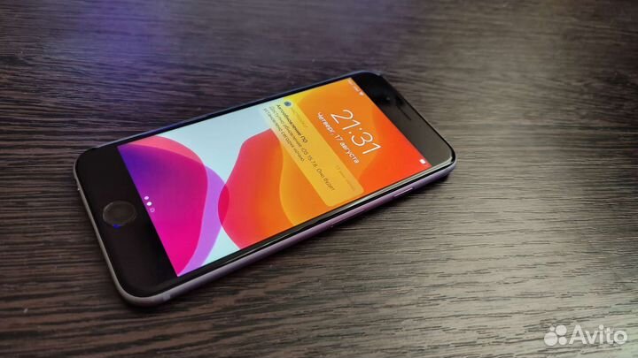 Телефон iPhone 6s