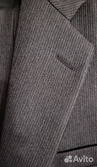 Костюм мужской деловой