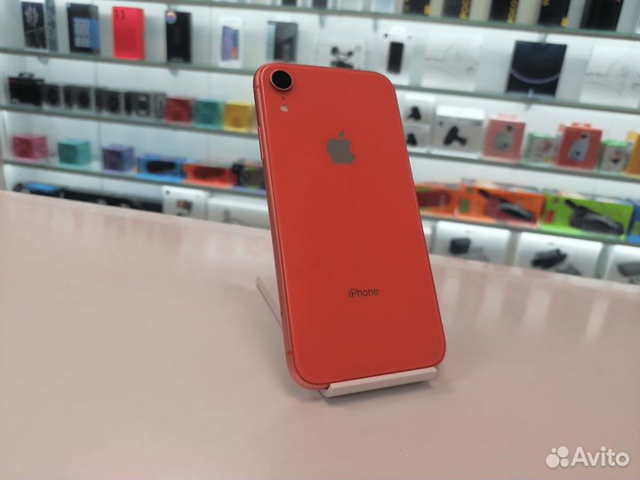 iPhone Xr, 64 ГБ