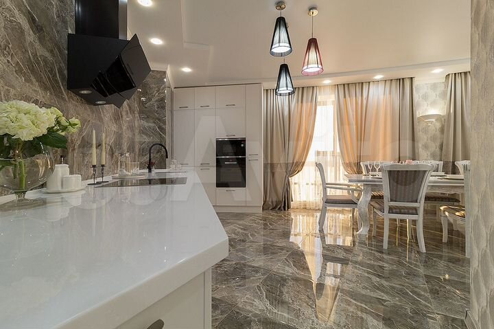 3-к. квартира, 130 м², 5/19 эт.