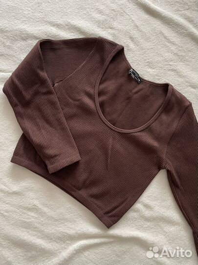 Кроп топ zara