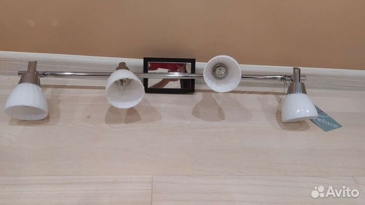 Светильник настенный