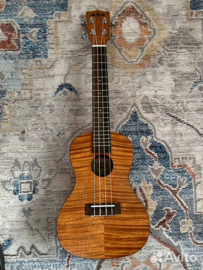 Гитара, басгитара, укулеле Ibanez Sigma Regal Kala